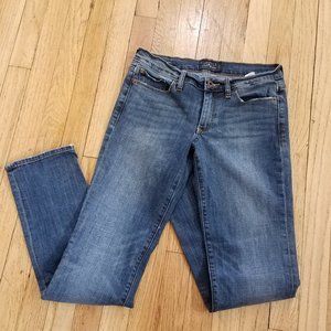 Lucky Brand Sweet Straight Jeans Size 2/26
